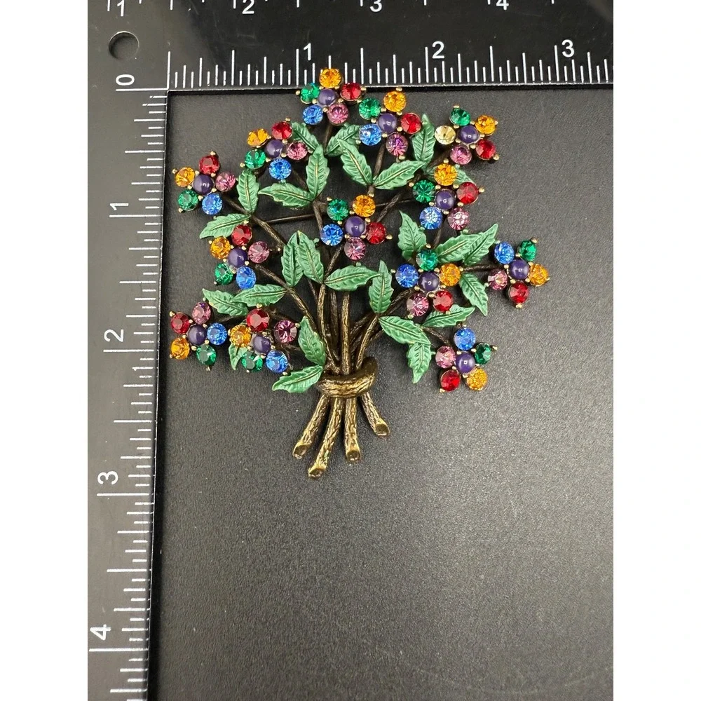 Joan Rivers Flower‎ Brooch Rhinestones Garden Party